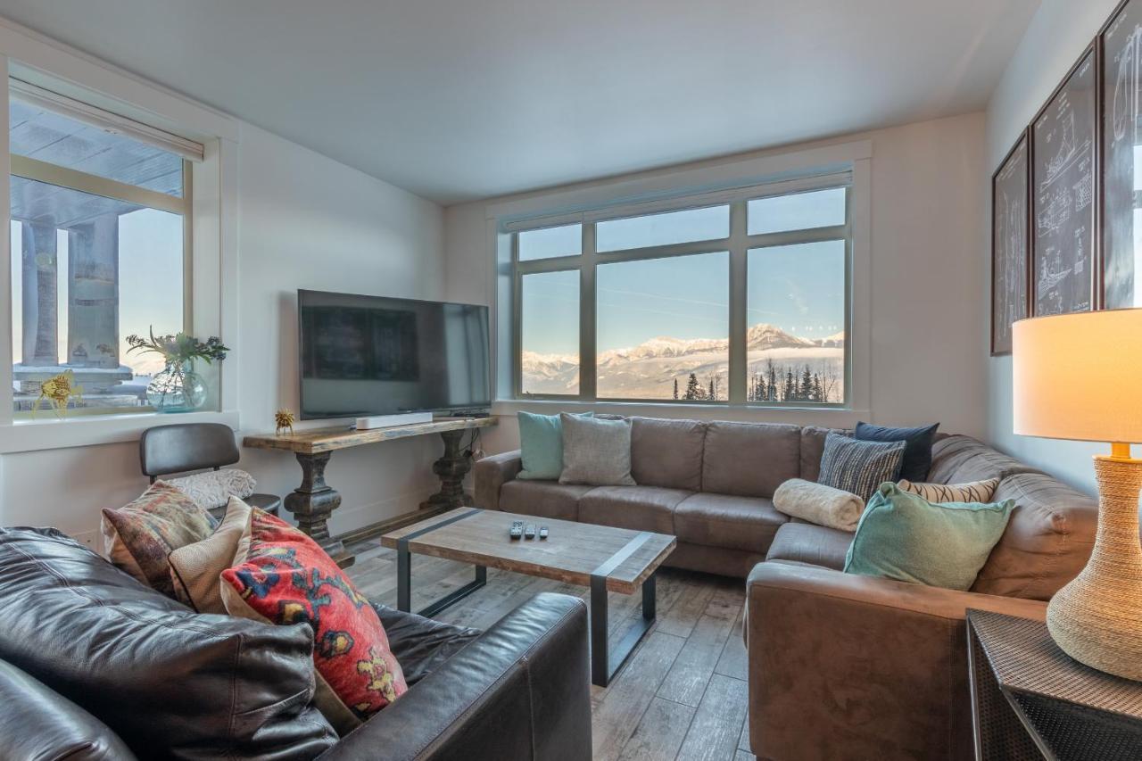 Fully Renovated Ski-In/Out Loft With Private Hot Tub! Golden Eksteriør bilde
